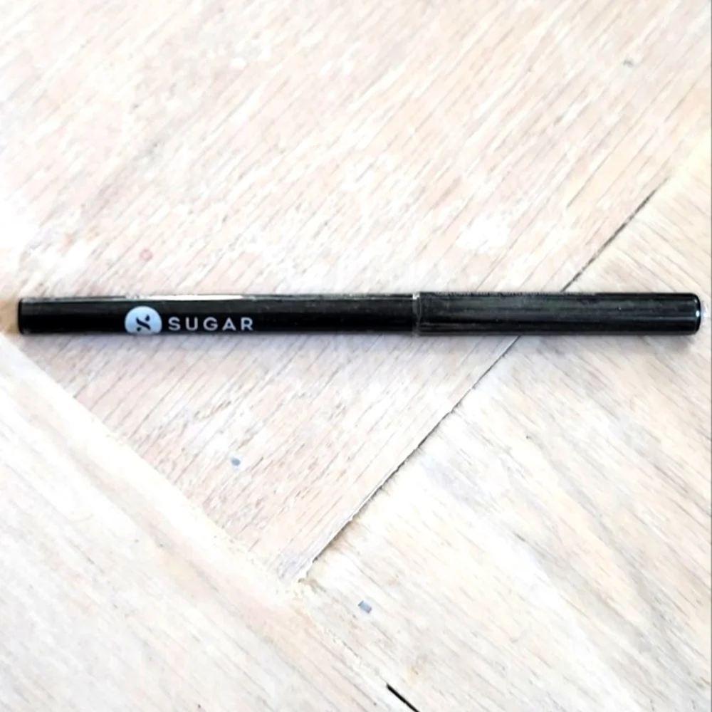 Sugar Cosmetics Kohl Of Honour Intense Kajal 01 Black Out Black